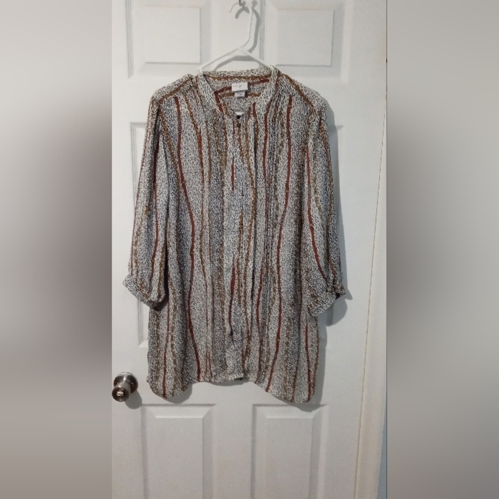 Jaclyn Smith vintage 3/4 sleeve button up tunic. Size XL
